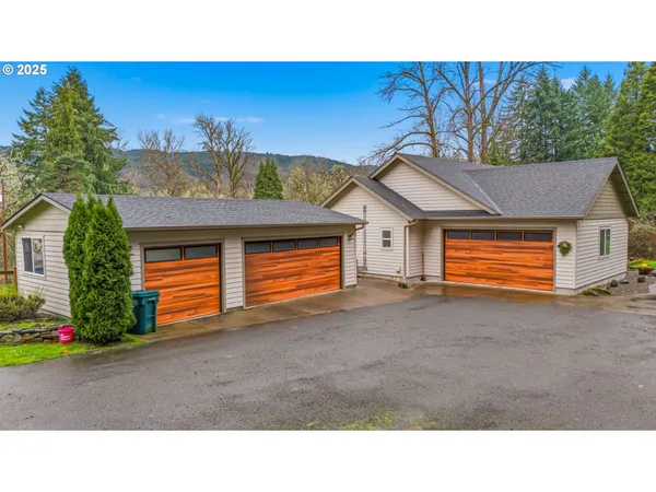 $699,000 | 40971 Deerhorn Road, Springfield, OR 97478
