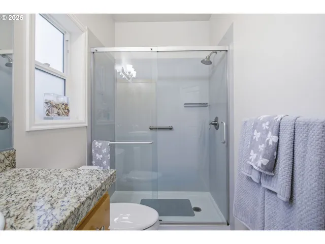 $749,000 | 40971 Deerhorn Road, Springfield, OR 97478