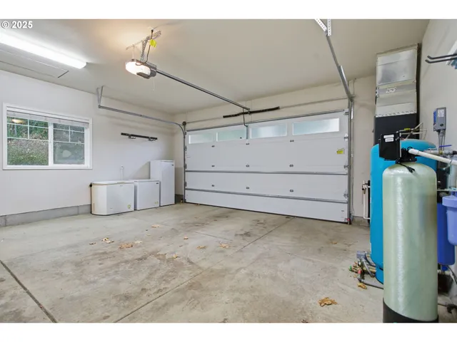 $749,000 | 40971 Deerhorn Road, Springfield, OR 97478