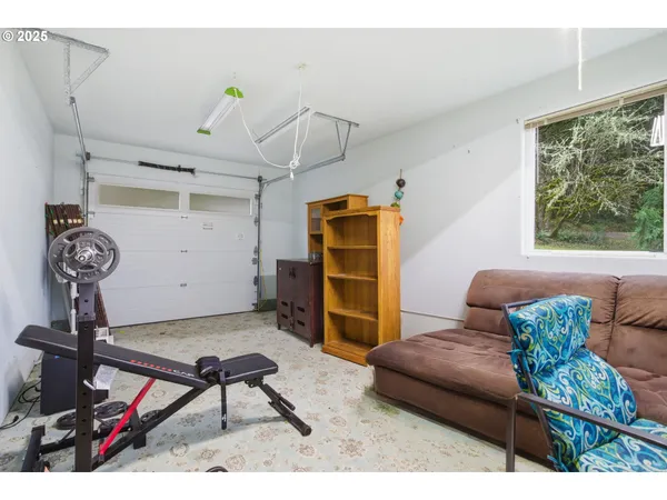 $699,000 | 40971 Deerhorn Road, Springfield, OR 97478