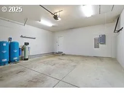 $699,000 | 40971 Deerhorn Road, Springfield, OR 97478