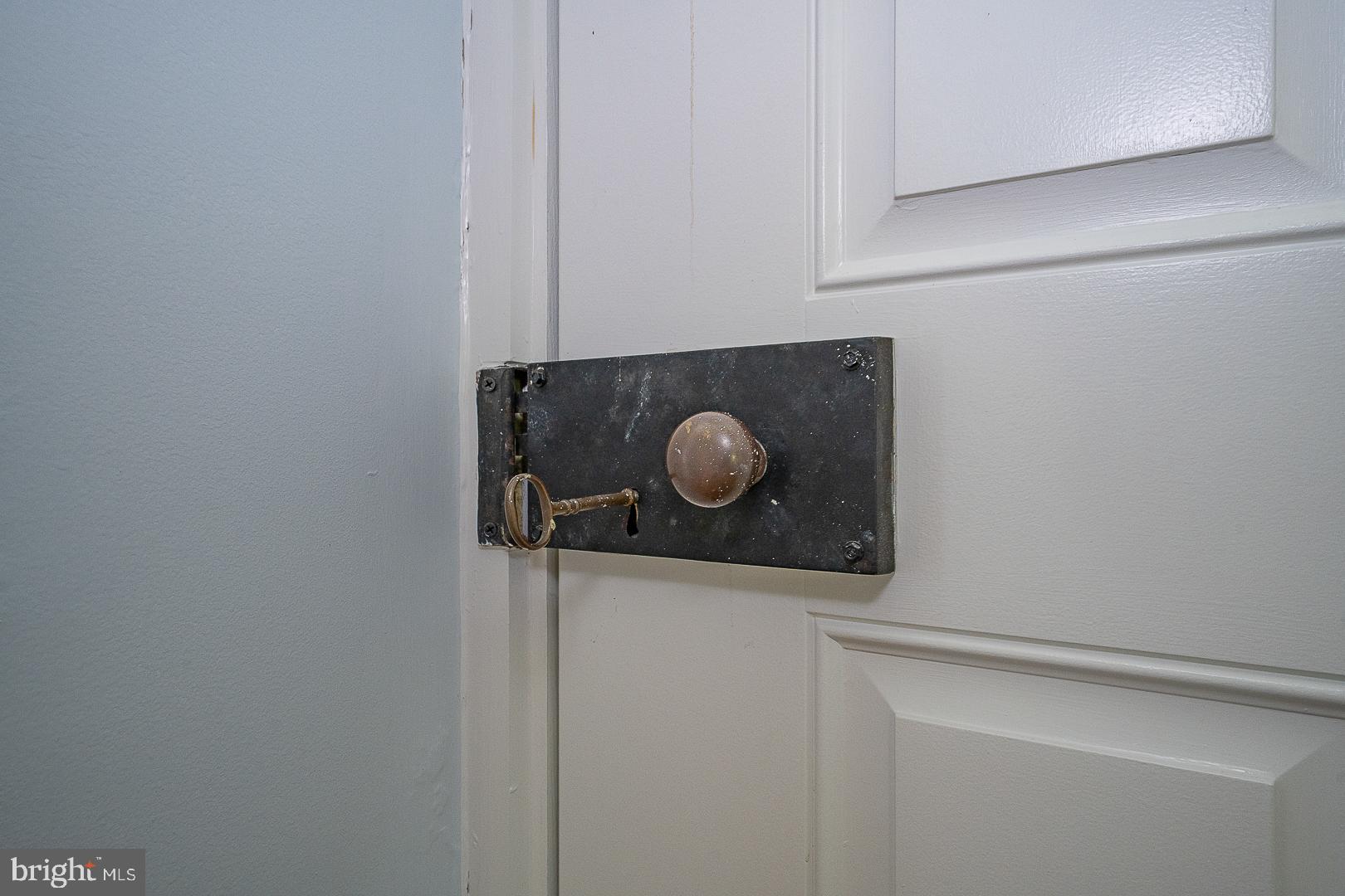 1250 Old Lancaster Road Berwyn, PA 19312 - Photo 5 of 66 Original Hardware
