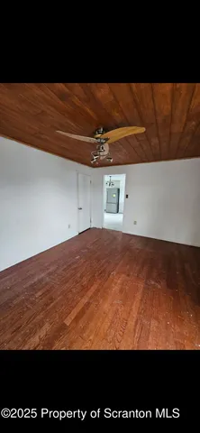 a view of empty room