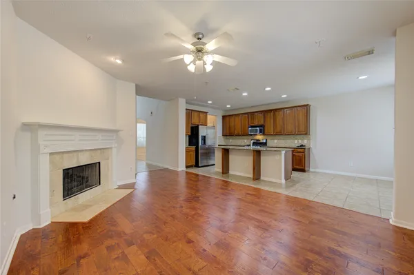 $2,600 | 1903 Hampton Lakes Court, Katy, TX 77493