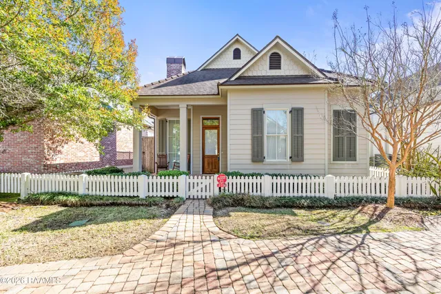 $575,000 | 210 Brickell Way, Unit C, Lafayette, LA 70508