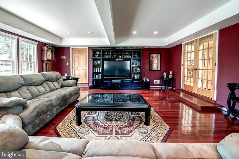 1200 Bishopsgate Way Reston, VA 20194 - Photo 24 of 30 Family Room