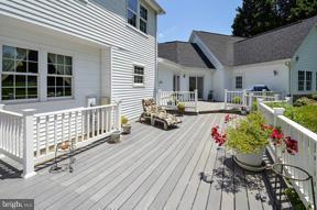 1200 Bishopsgate Way Reston, VA 20194 - Photo 26 of 30 Exterior (Rear)
