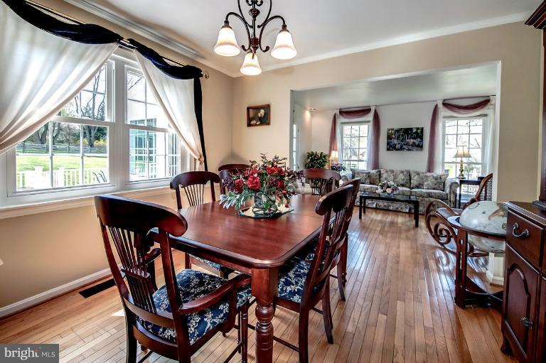 1200 Bishopsgate Way Reston, VA 20194 - Photo 9 of 30 Dining Room