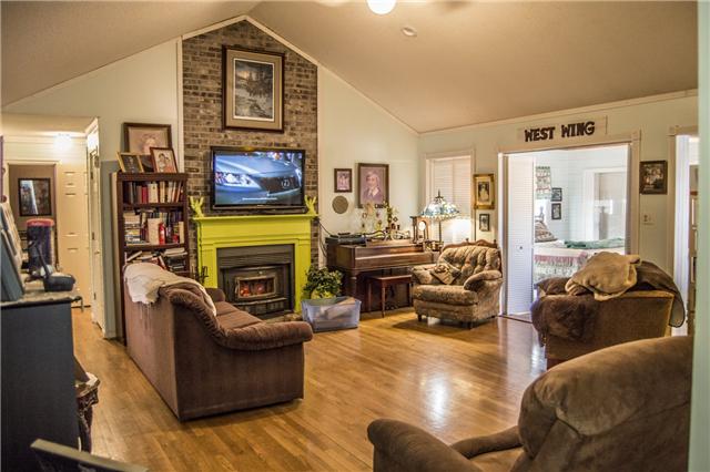 2662 Johnson Branch Road Leoma, TN 38468 - Photo 3 of 20 Gallery Image 3