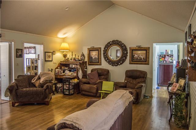 2662 Johnson Branch Road Leoma, TN 38468 - Photo 4 of 20 Gallery Image 4
