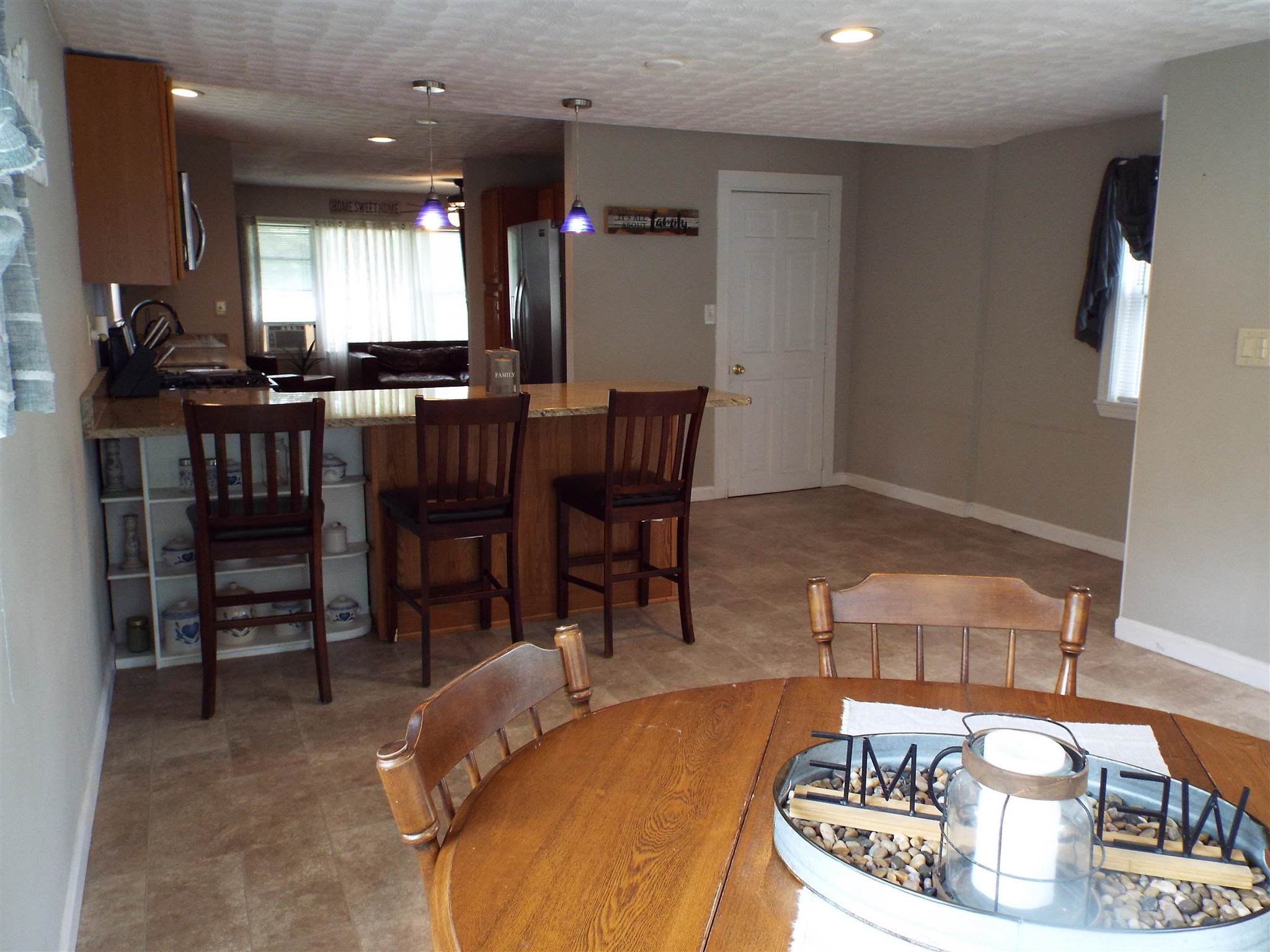 109 River Road Allenstown, NH 03275 - Photo 10 of 40