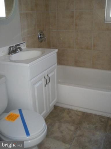 8112 Riggs Road Hyattsville, MD 20783 - Photo 3 of 9 Bath #1