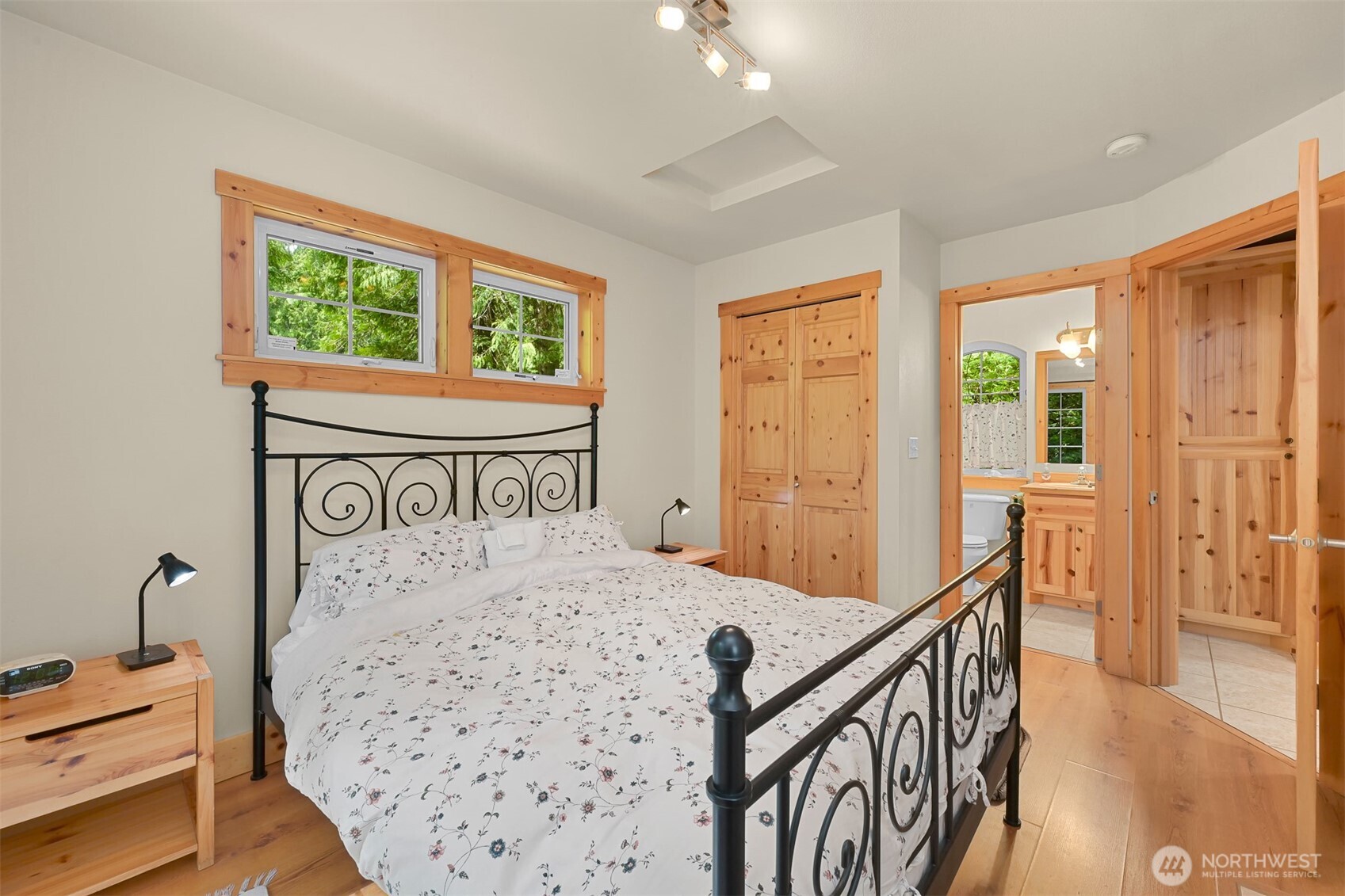 7117 Rainier Way Deming, WA 98244 - Photo 21 of 38