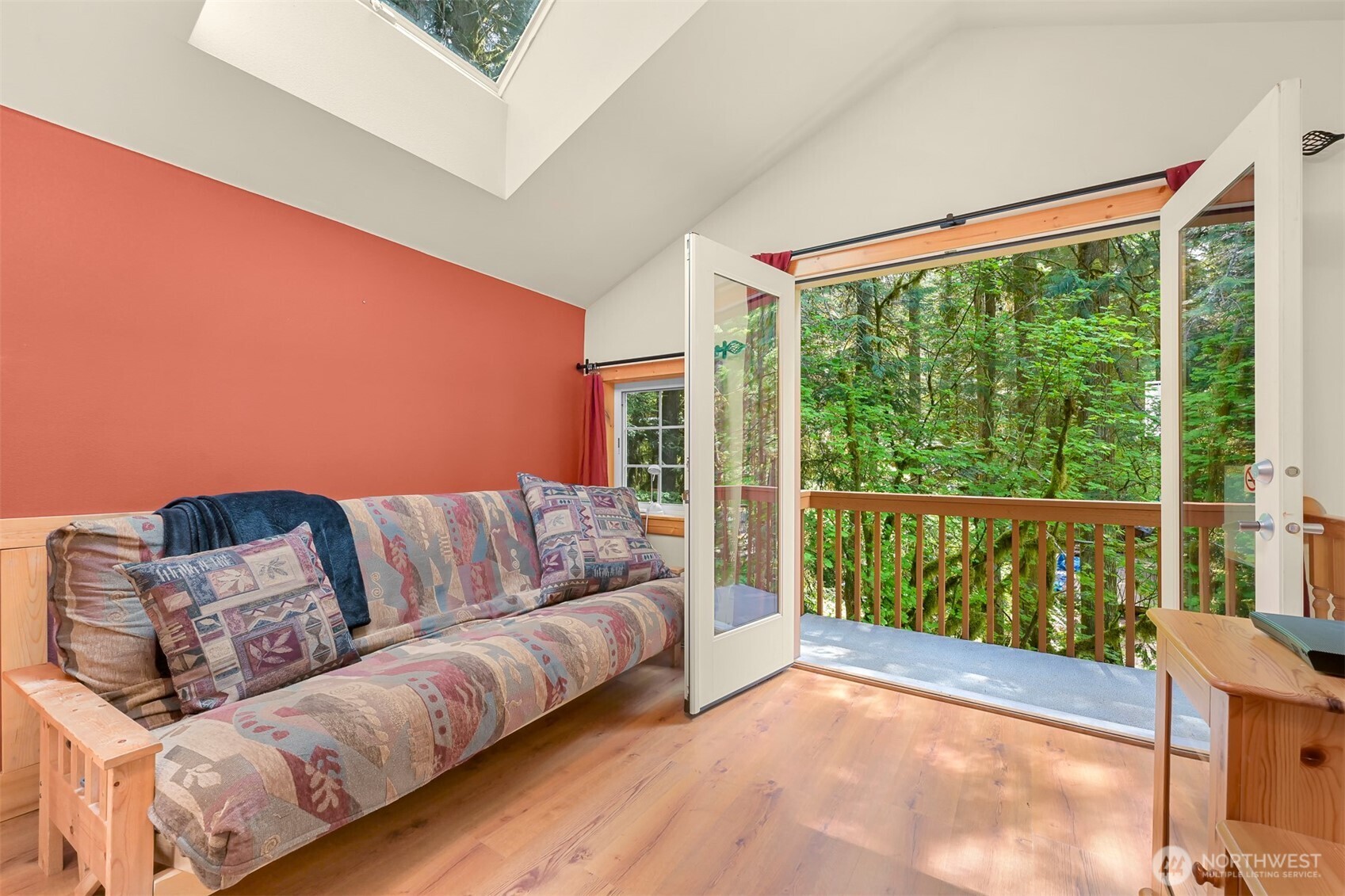 7117 Rainier Way Deming, WA 98244 - Photo 6 of 38