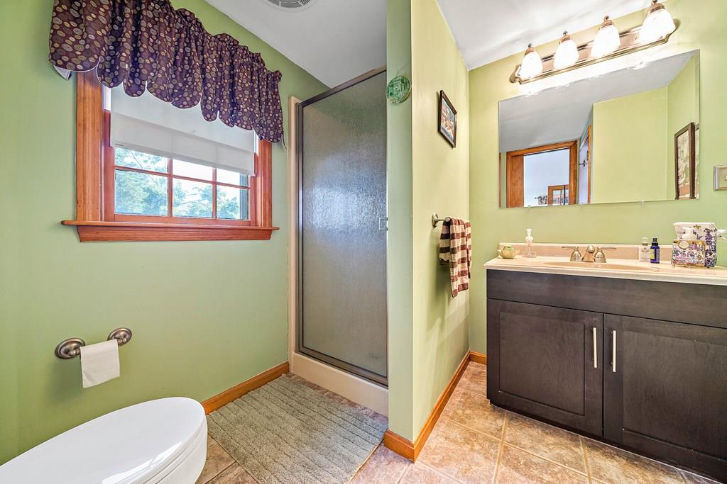 21 Regis Road Marshfield, MA 02050 - Photo 9 of 31 Gallery Image 9