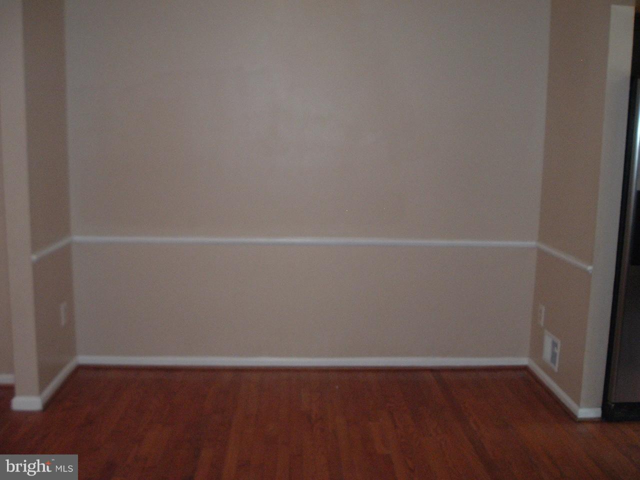 8582 Tyrolean Way Springfield, VA 22153 - Photo 11 of 18 Dining Room