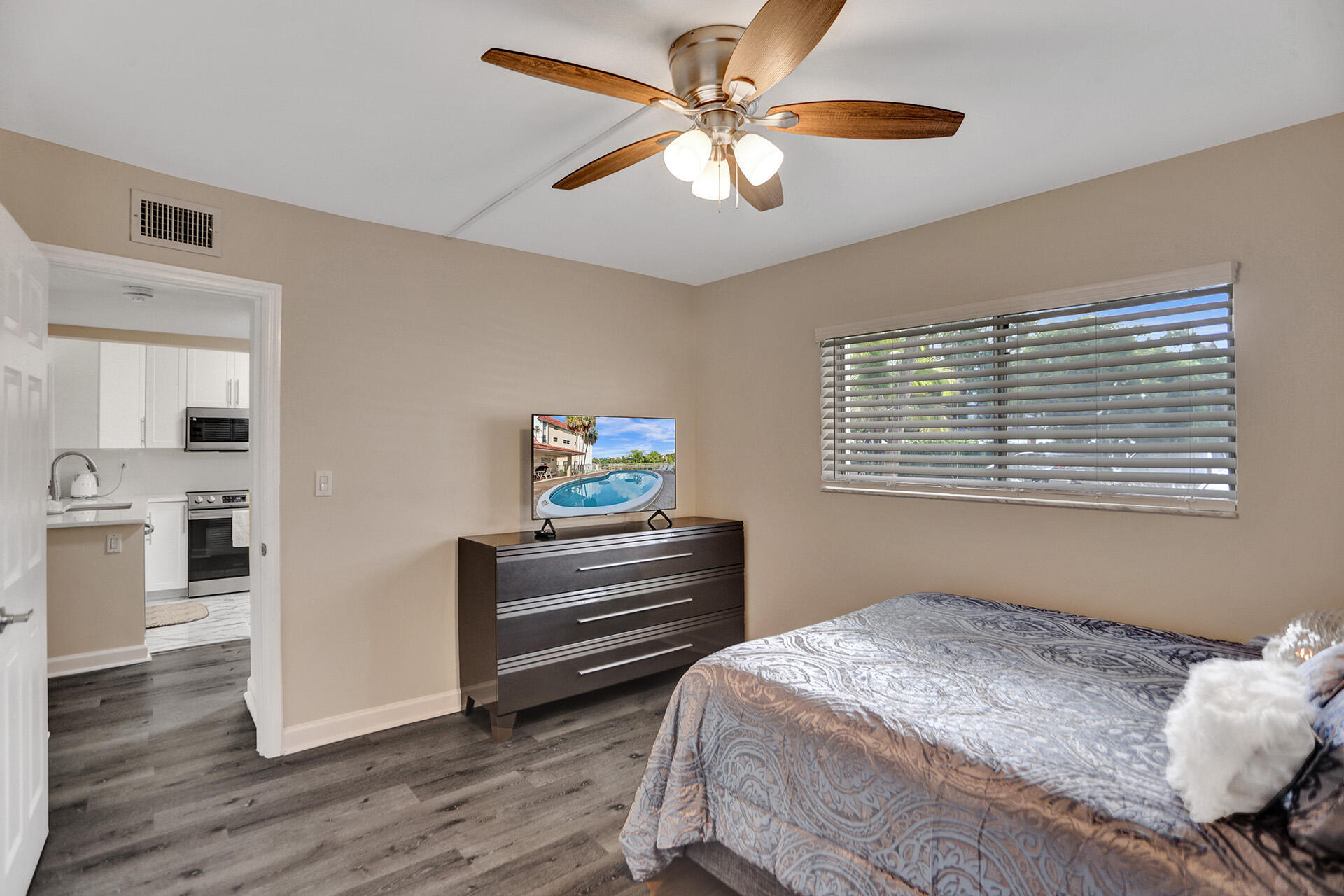 3601 Inverrary Drive, Unit 109 Lauderhill, FL 33319 - Photo 26 of 42 B27I5922