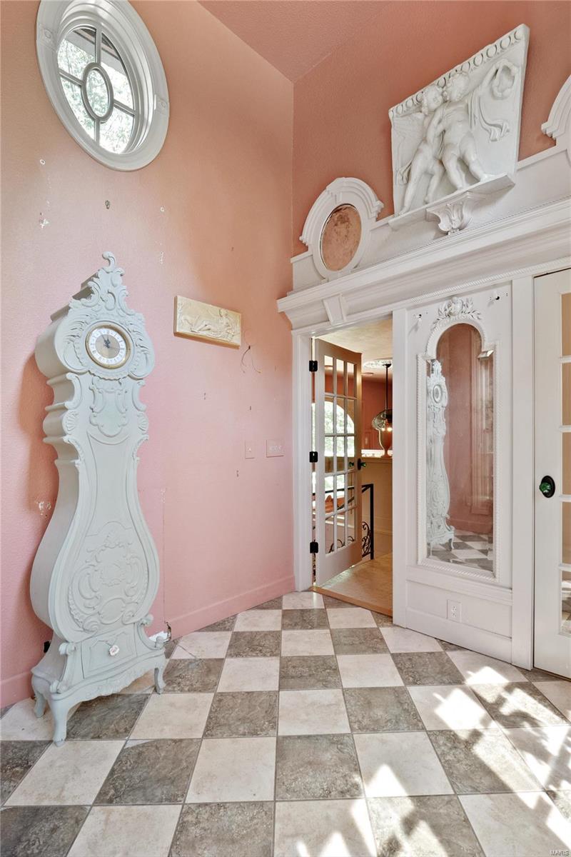 348 Avery Hill Belleville, IL 62223 - Photo 14 of 59