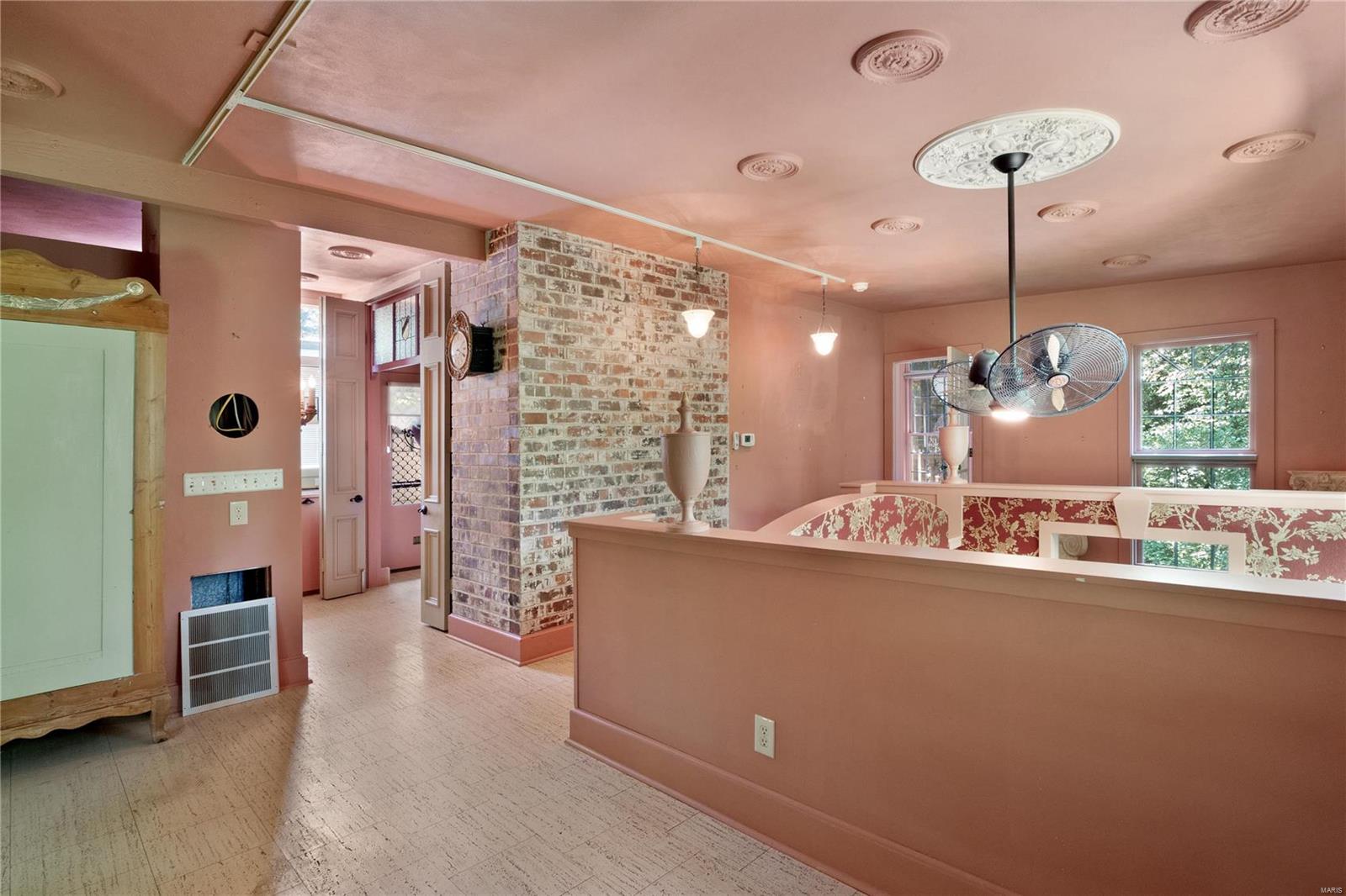 348 Avery Hill Belleville, IL 62223 - Photo 17 of 59