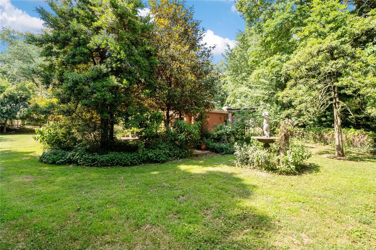 348 Avery Hill Belleville, IL 62223 - Photo 38 of 59