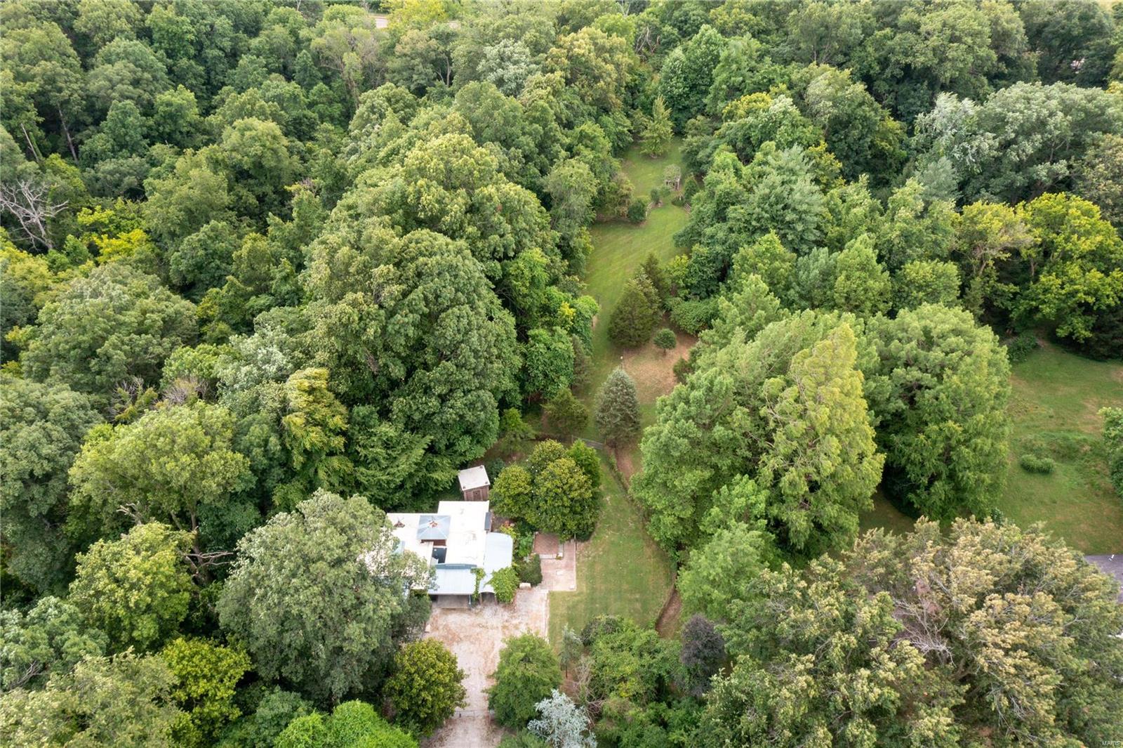 348 Avery Hill Belleville, IL 62223 - Photo 56 of 59
