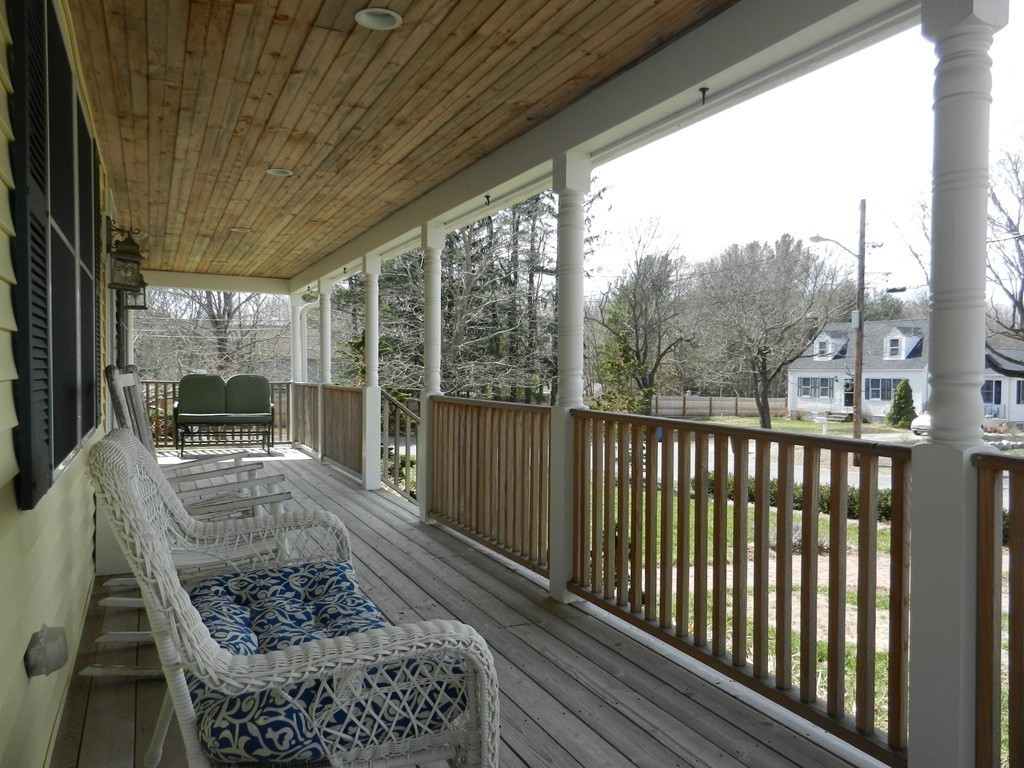 12 Holly Road Walpole, MA 02081 - Photo 2 of 8 Gallery Image 2