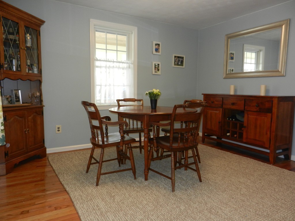 12 Holly Road Walpole, MA 02081 - Photo 7 of 8 Gallery Image 7