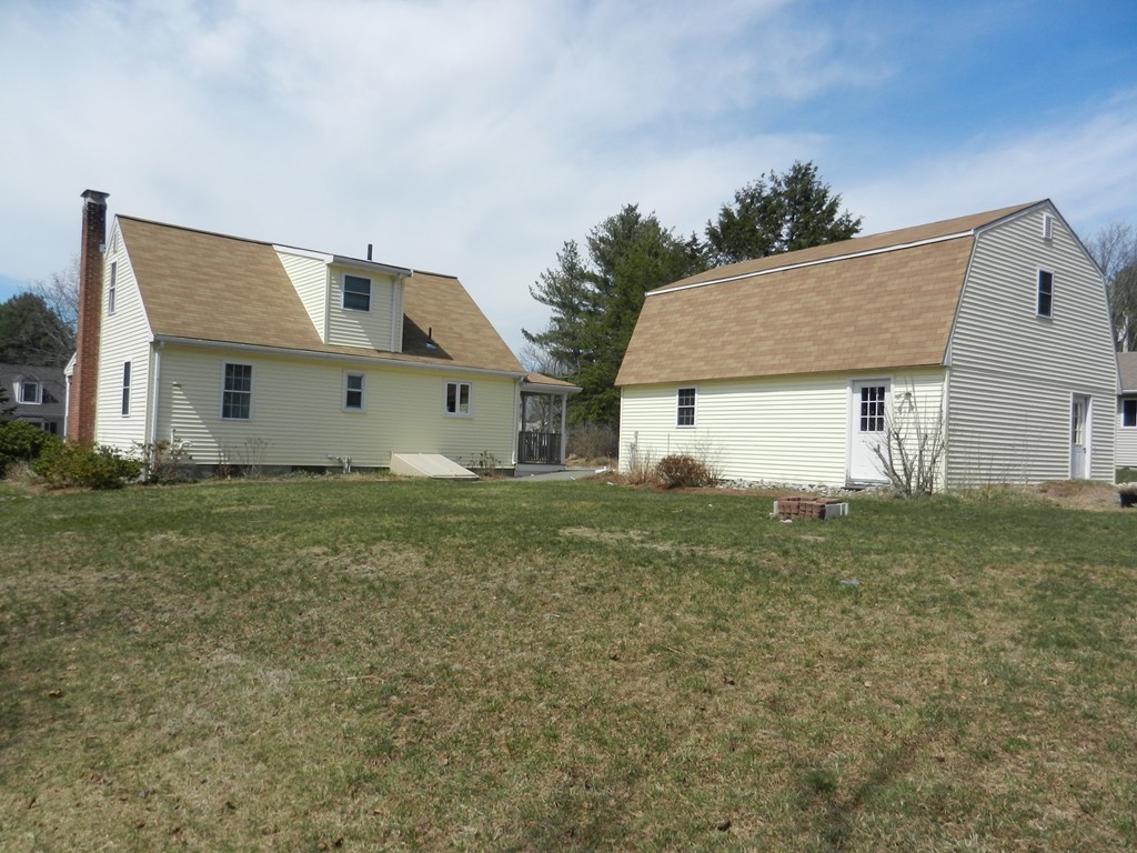 12 Holly Road Walpole, MA 02081 - Photo 8 of 8 Gallery Image 8