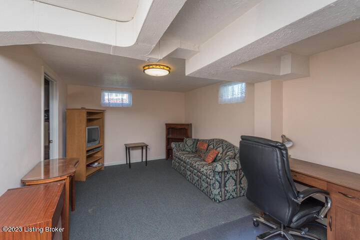 5 Pembroke Road Louisville, KY 40220 - Photo 25 of 38 025