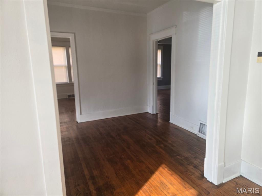 1025 Hornsby Avenue St. Louis, MO 63147 - Photo 4 of 12