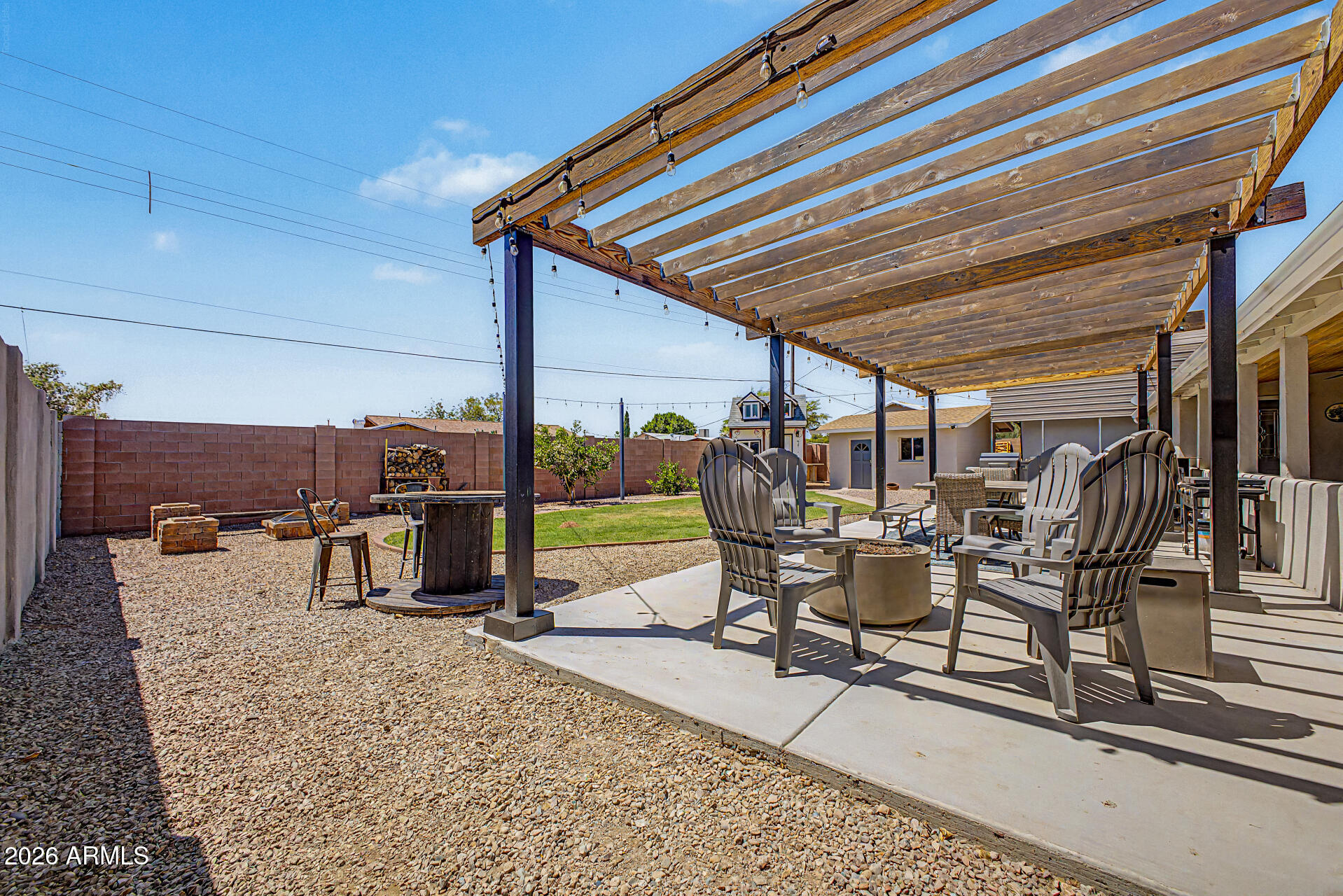 550 South Signal Butte Road Mesa, AZ 85208 - Photo 21 of 23 Coverd patio