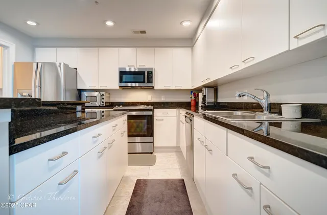 $580,000 | 6422 West US Highway 98, Unit 1006, Panama City Beach, FL 32407