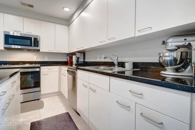 $580,000 | 6422 West US Highway 98, Unit 1006, Panama City Beach, FL 32407