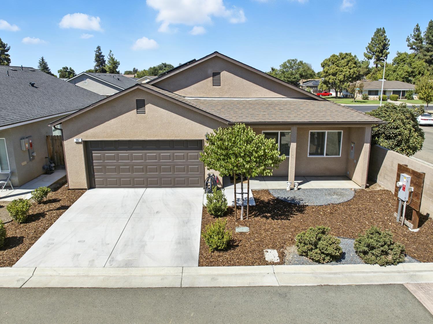 397 Amber Dinuba, CA 93618 - Photo 1 of 15