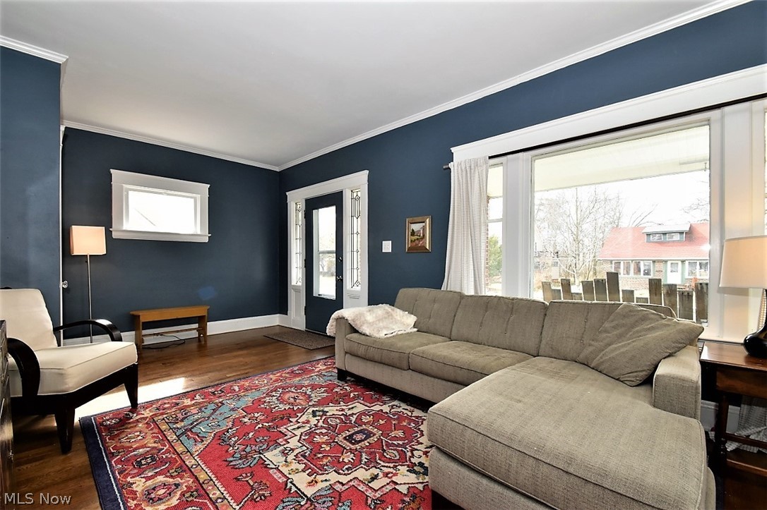 2489 Kingston Road Cleveland, OH 44118 - Photo 4 of 30 Gallery Image 4