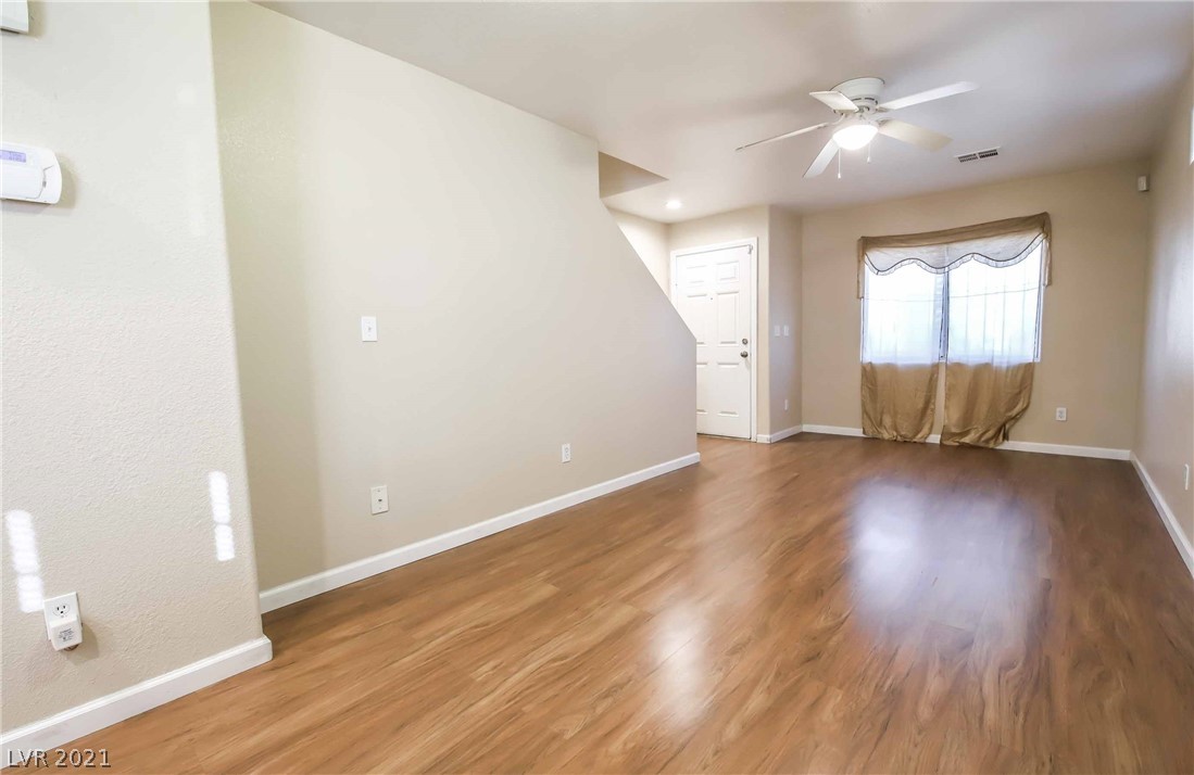 4735 Pinon Pointe Road Las Vegas, NV 89115 - Photo 6 of 34 Gallery Image 6