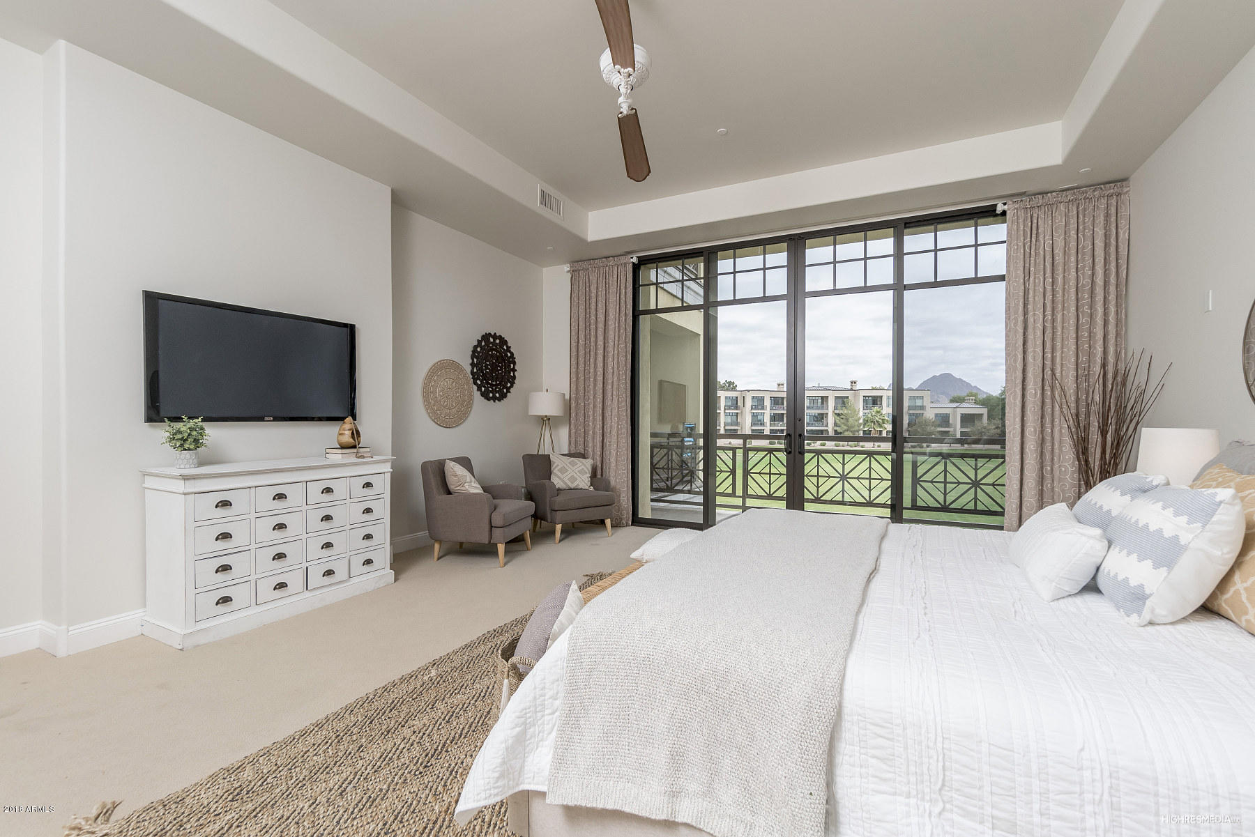 2 Biltmore Estates Drive, Unit 213 Phoenix, AZ 85016 - Photo 18 of 30 HRM6858_web