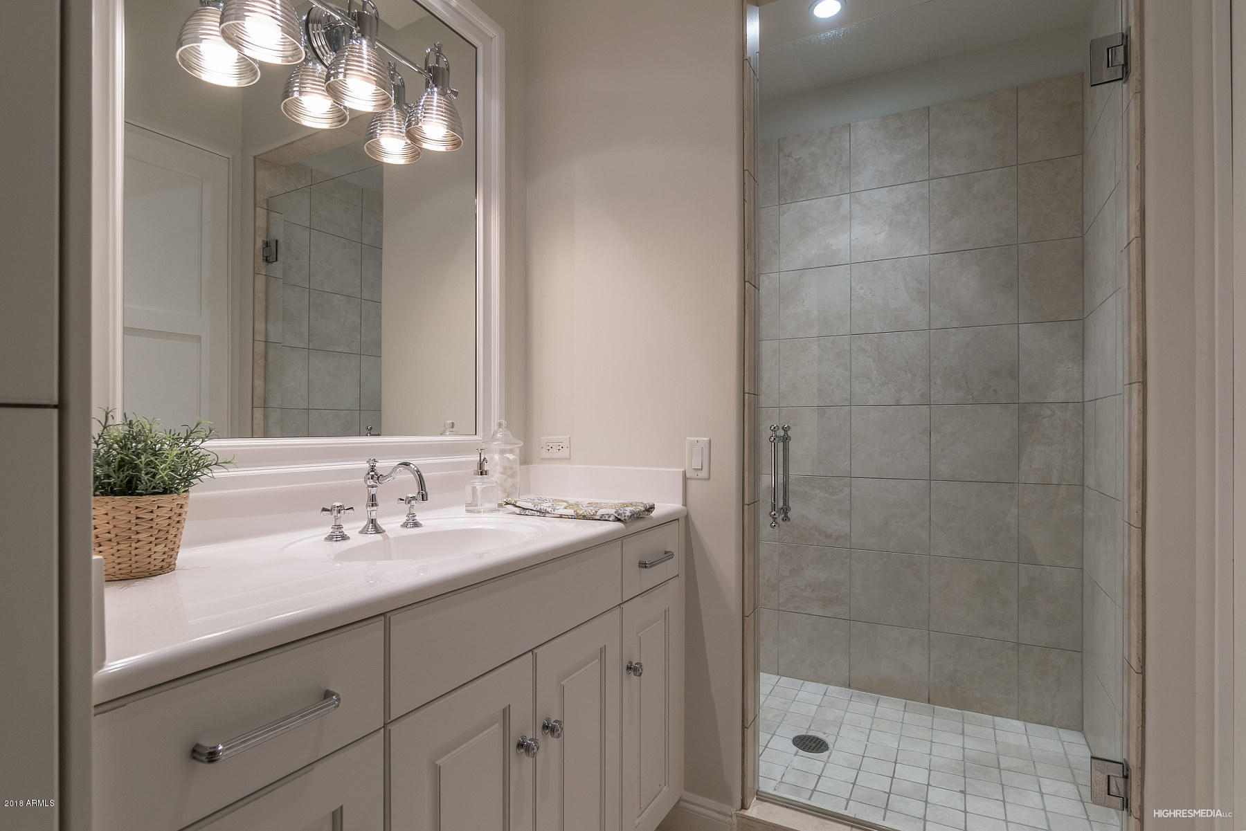 2 Biltmore Estates Drive, Unit 213 Phoenix, AZ 85016 - Photo 24 of 30 HRM6869_web