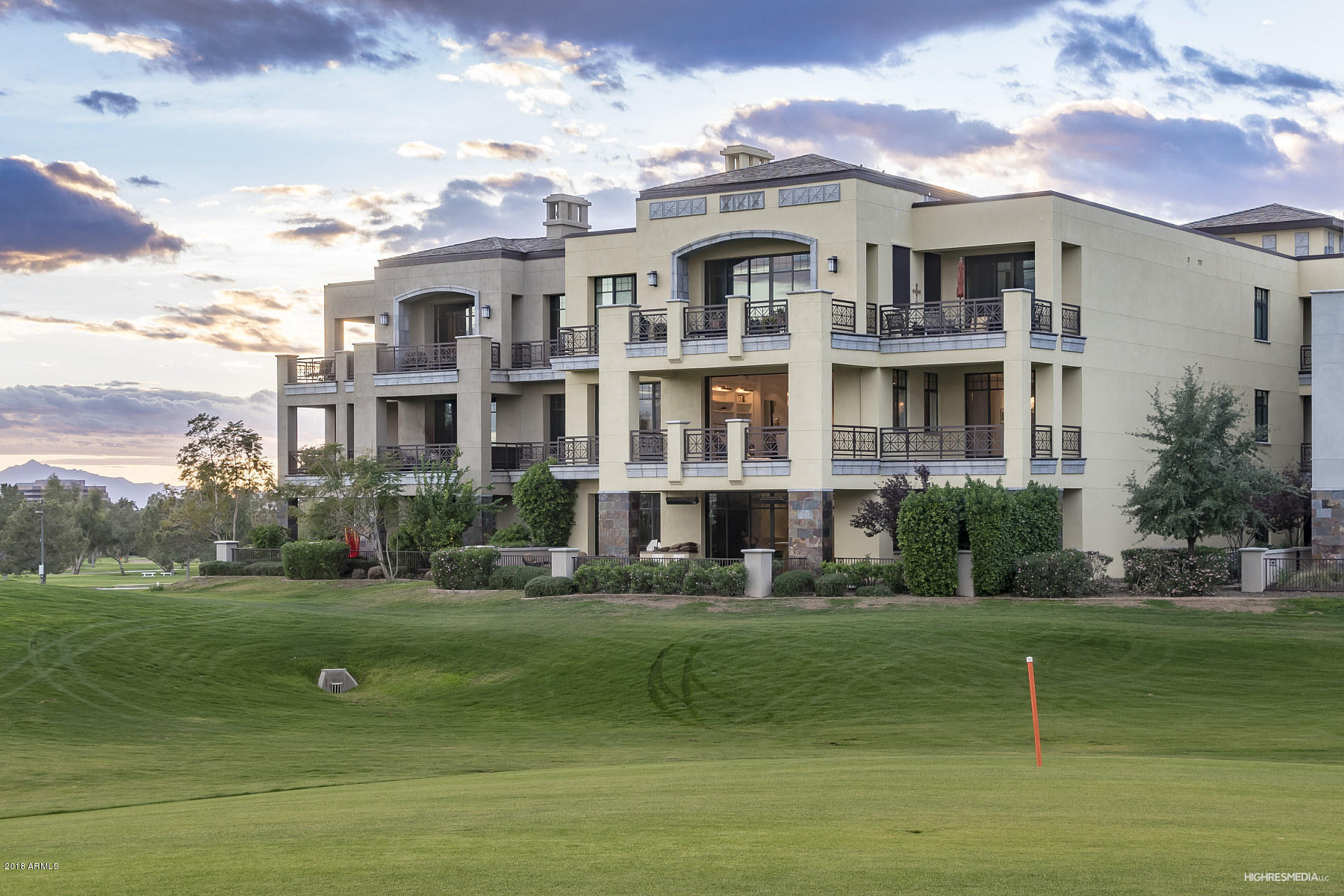 2 Biltmore Estates Drive, Unit 213 Phoenix, AZ 85016 - Photo 27 of 30 HRM6905_web