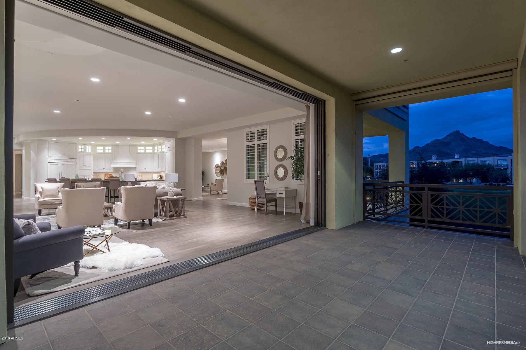 2 Biltmore Estates Drive, Unit 213 Phoenix, AZ 85016 - Photo 5 of 30 HRM6914_web