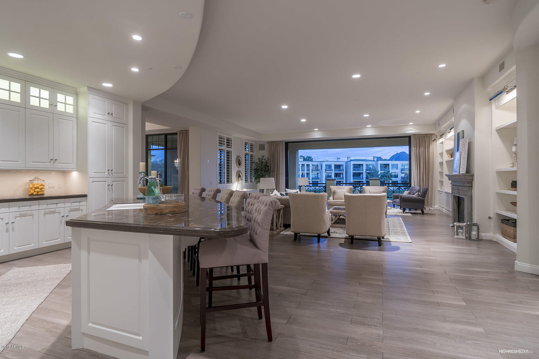 2 Biltmore Estates Drive, Unit 213 Phoenix, AZ 85016 - Photo 6 of 30 HRM6906_web