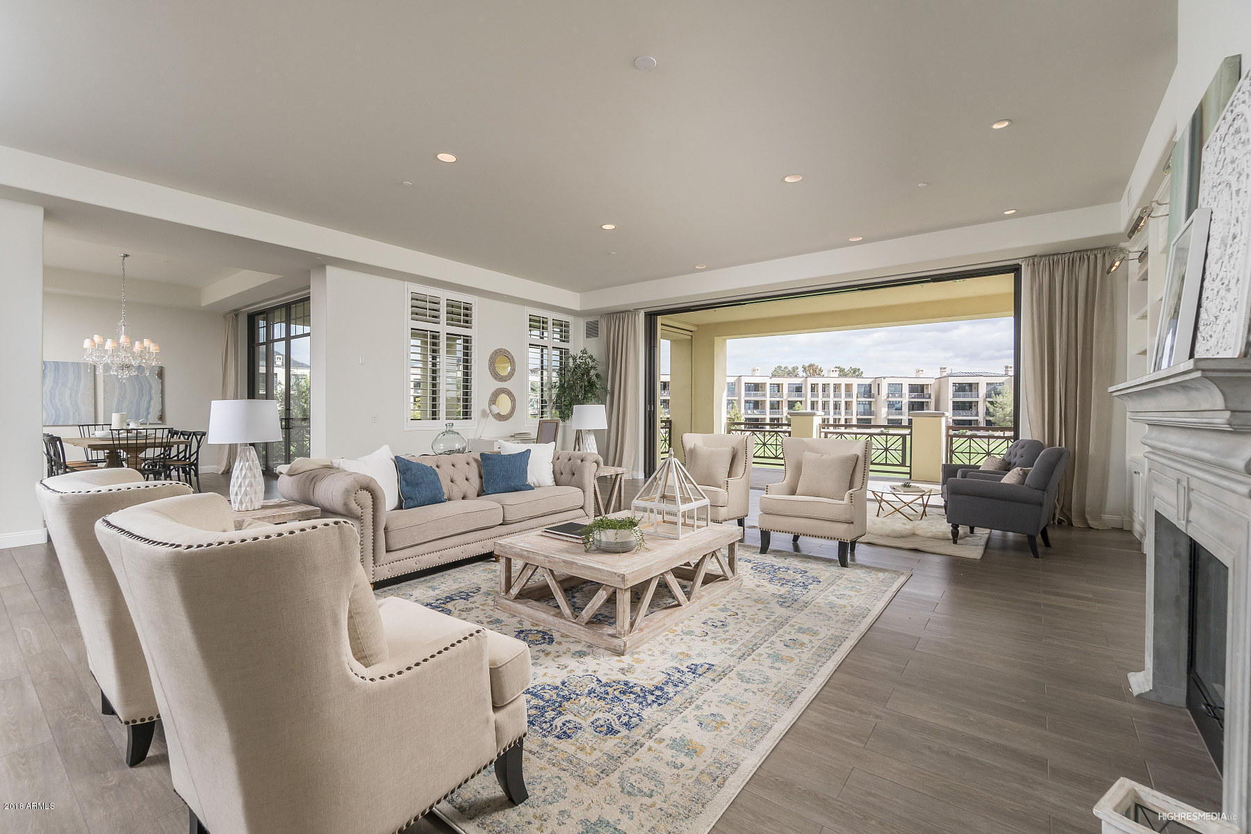 2 Biltmore Estates Drive, Unit 213 Phoenix, AZ 85016 - Photo 9 of 30 HRM6883_web