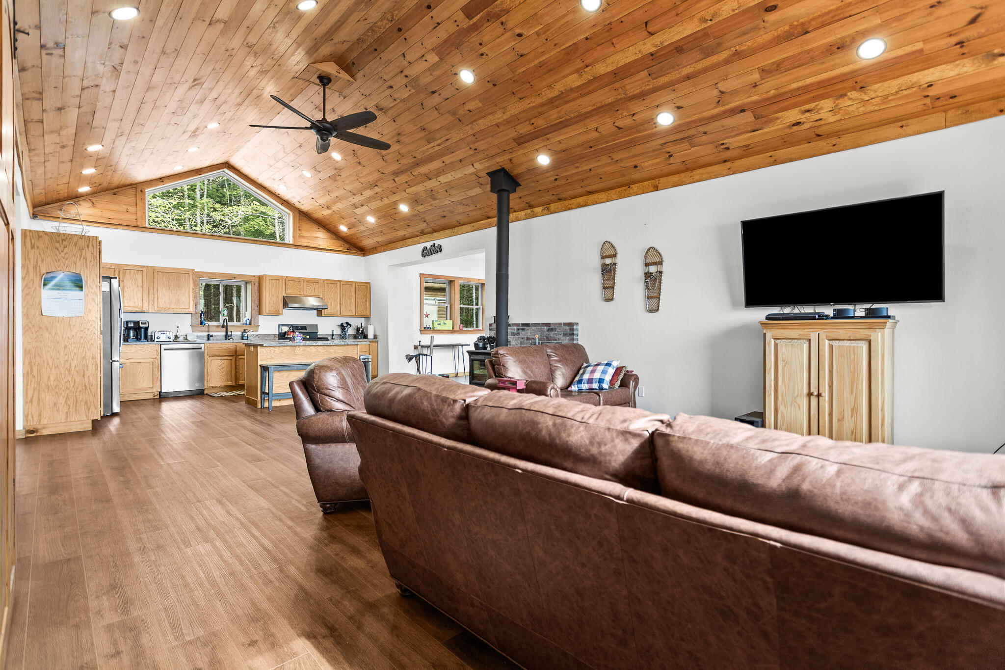 1095 Mariaville Road Ellsworth, ME 04605 - Photo 34 of 51 int-ex-37