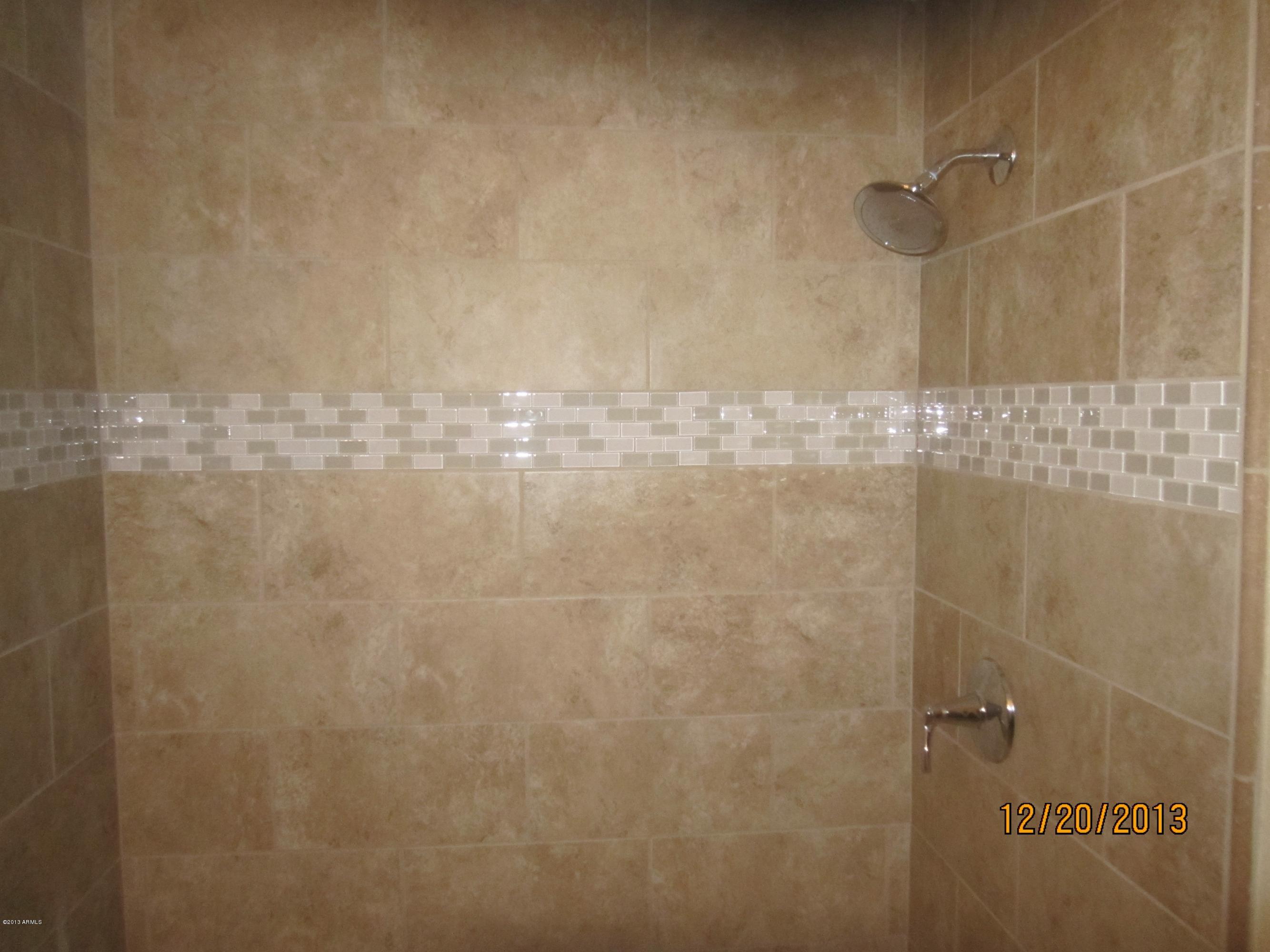5606 West Hatcher Road Glendale, AZ 85302 - Photo 14 of 18 Shower Surround