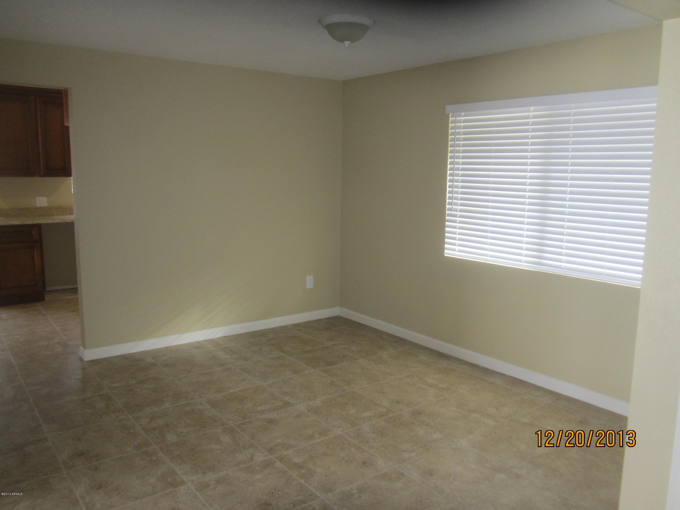 5606 West Hatcher Road Glendale, AZ 85302 - Photo 8 of 18 Dining Room