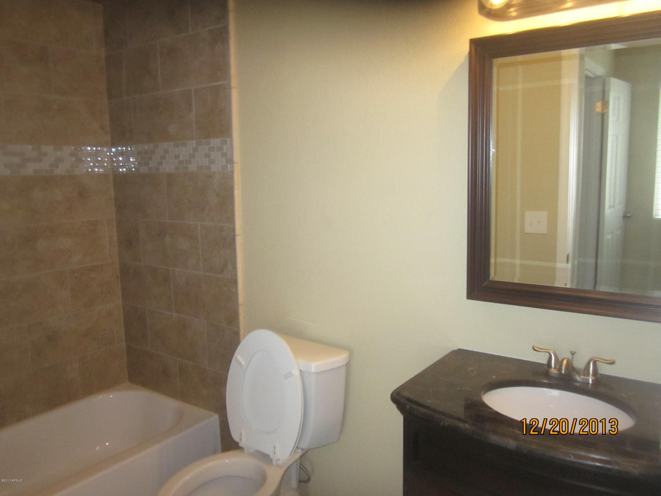 5606 West Hatcher Road Glendale, AZ 85302 - Photo 10 of 18 Master Bath