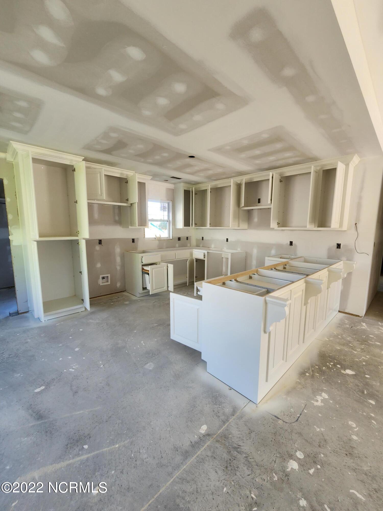 888 Cherry Run Road Washington, NC 27889 - Photo 5 of 14 Kitchen