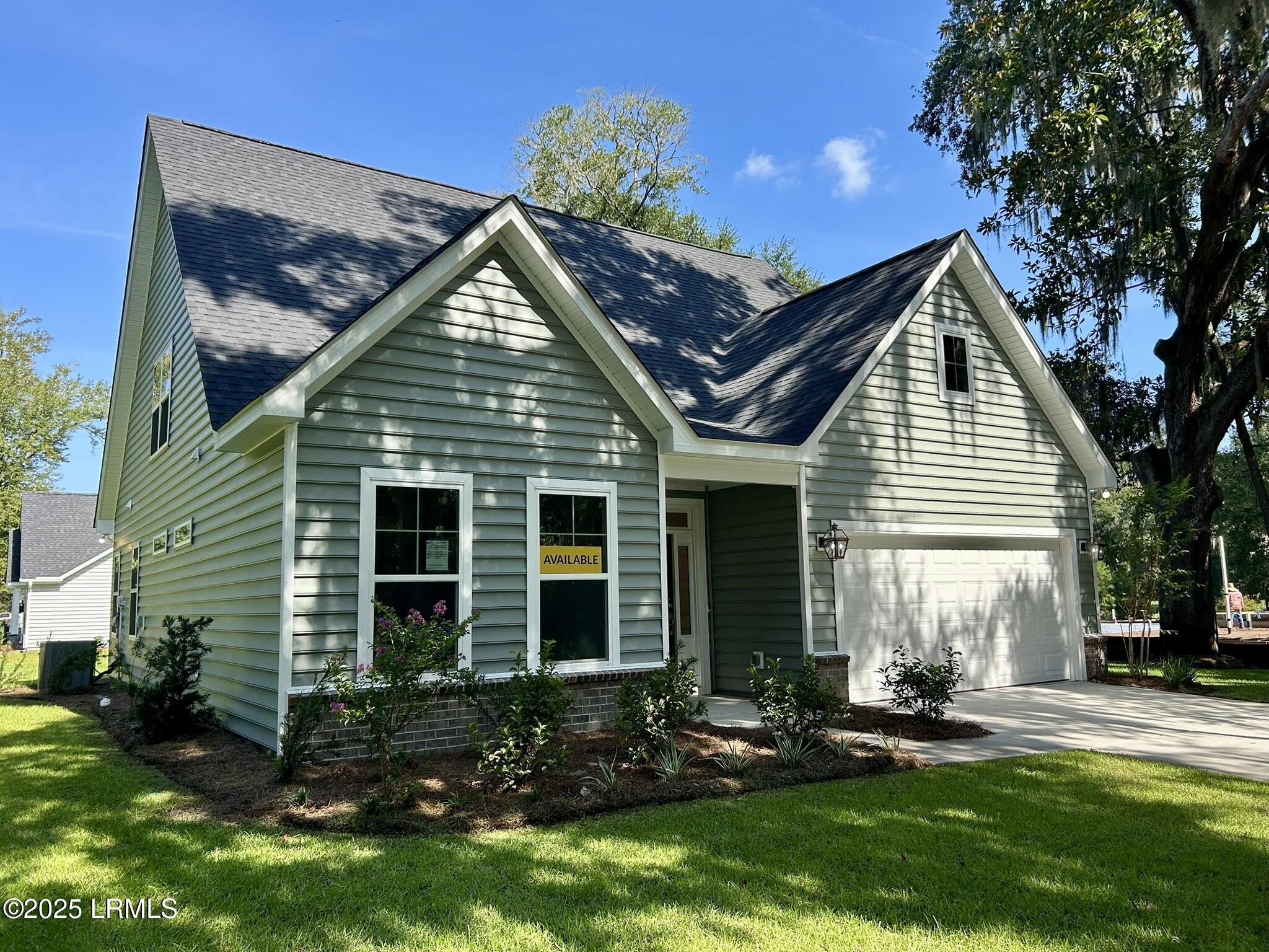 1 Alumni Road Beaufort, SC 29907 - Photo 3 of 29 IMG_8055