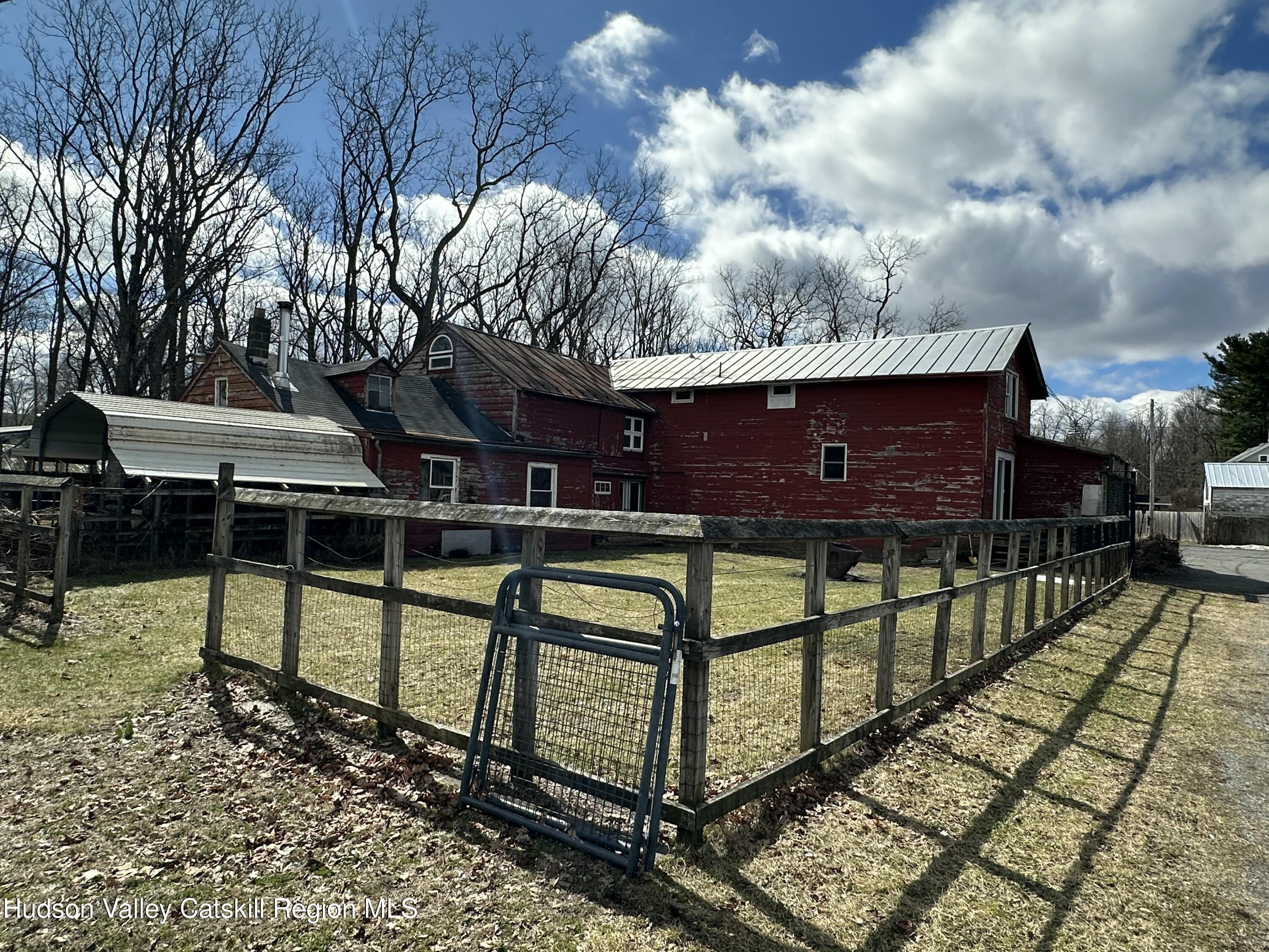 23 Rothermel Lane Kinderhook, NY 12106 - Photo 2 of 33 IMG_5554
