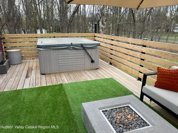 $599,900 | 23 Rothermel Lane, Kinderhook, NY 12106